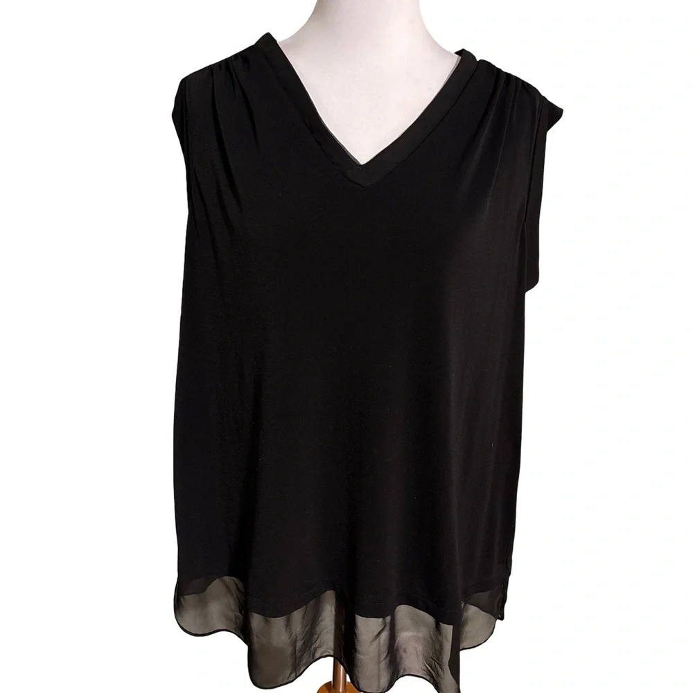 Carmen Marc Valvo Black V Neck Blouse - Picture 1 of 3
